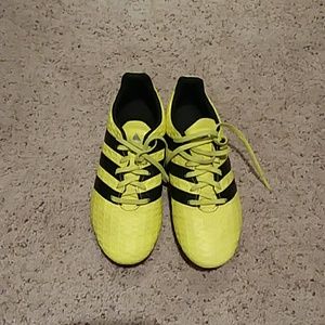 Adidas youth soccer cleats